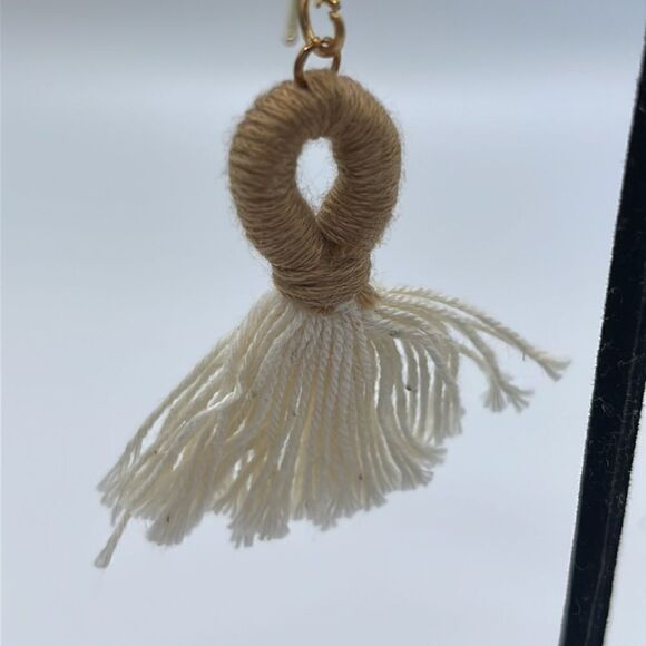 2.5” Gold Tone Large Cream Taupe Looped Tassel Bohemian Earrings - Picture 5 of 8